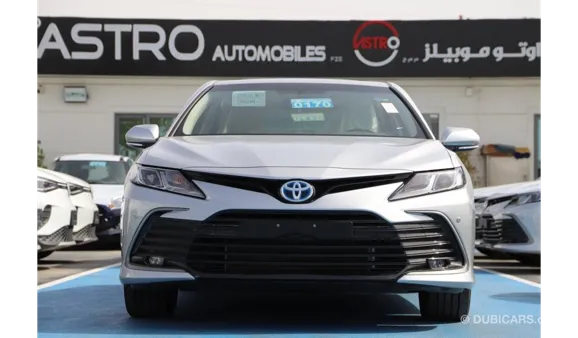 Toyota Camry, 2022г