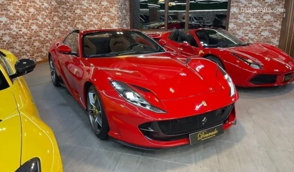 Ferrari 812, 6.5L 2022г