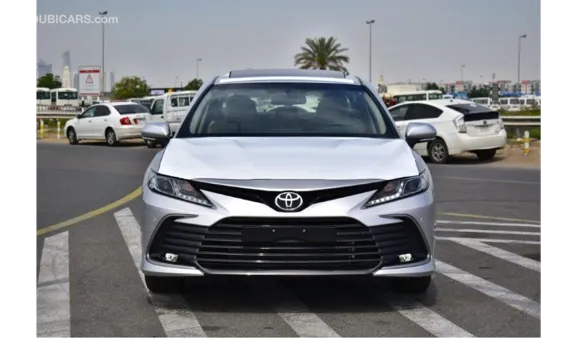 Toyota Camry, 2.5L 2023г