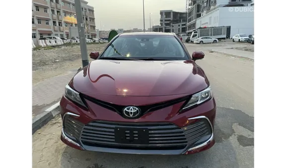 Toyota Camry, 2021г