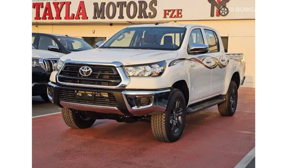 Toyota Hilux, 2.7L 2024г