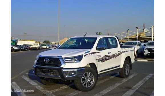 Toyota Hilux, 2.4L 2024г