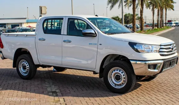 Toyota Hilux, 2.4L 2023г