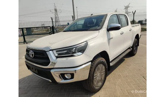 Toyota Hilux, 2.7L 2024г